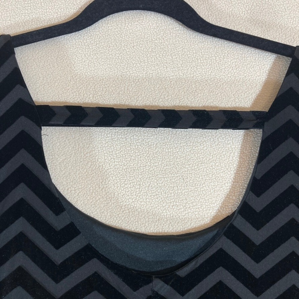 LANE BRYANT Chevron Velvet Burnout Tank Size 22/24‎ Asymmetrical Holiday Glam - Picture 6 of 7